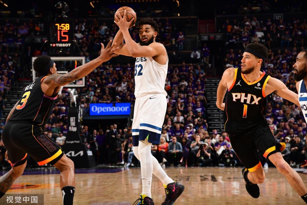 这部作品自 这部作品自