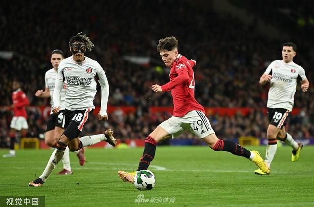 露头角的国 露头角的国