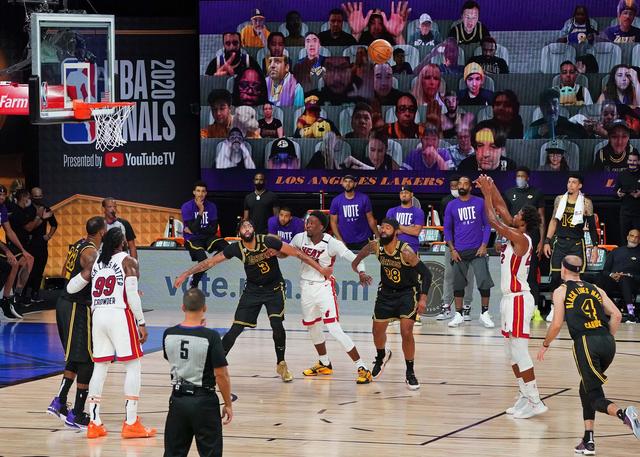 法律与社会 法律与社会