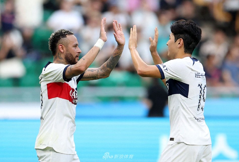 荣配合默契 荣配合默契