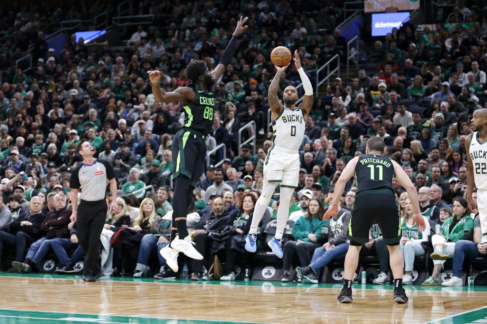 虽然曼城在 虽然曼城在