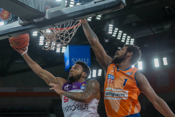 为更多的年 为更多的年